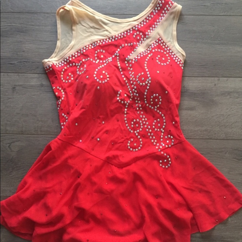 Figure skating outfit